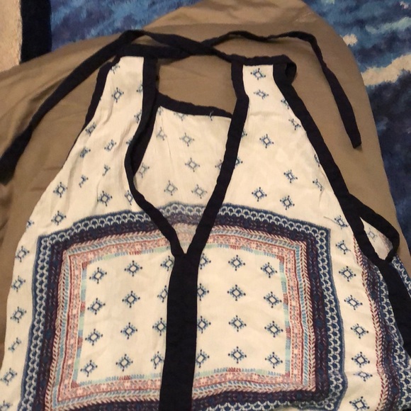 White halter top - Picture 2 of 2